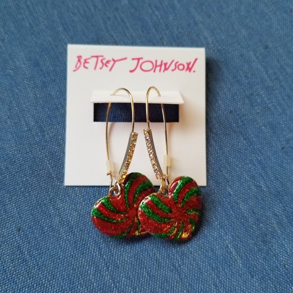 Betsey Johnson Holiday Christmas Heart Earrings - NWT - Picture 7 of 9
